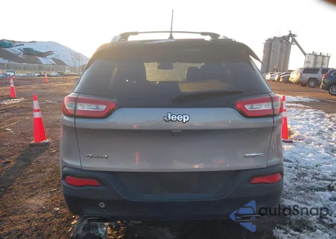 2017 Jeep Cherokee Latitude 4X4 from USA, damaged, VIN 1C4PJMCS6HW576040